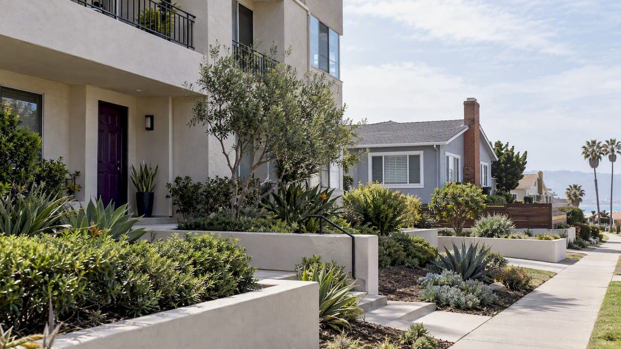HOA vs No HOA in San Diego: What Each Really Costs