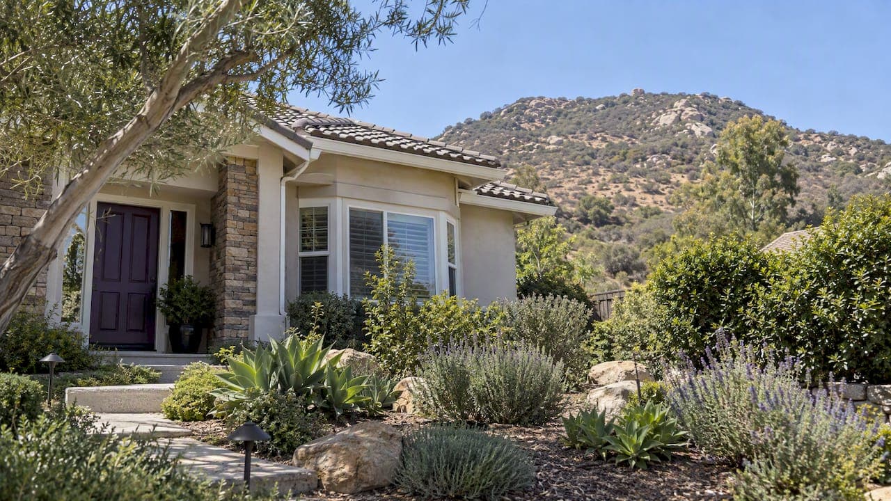 Living in Poway, CA: Homes, Schools, Costs and Daily Life
